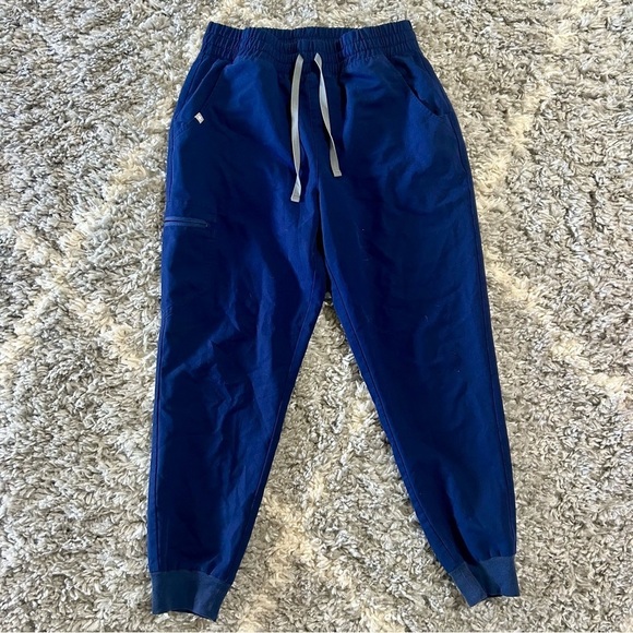 Figs Zamora Jogger Scrub Pants in Navy sz M/P - Picture 3 of 5